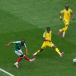 Julian Quinones mencetak gol di laga Meksiko vs Afrika Selatan di Piala Dunia 2026, Jumat (12/6/2026).
