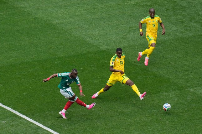 Julian Quinones mencetak gol di laga Meksiko vs Afrika Selatan di Piala Dunia 2026, Jumat (12/6/2026).